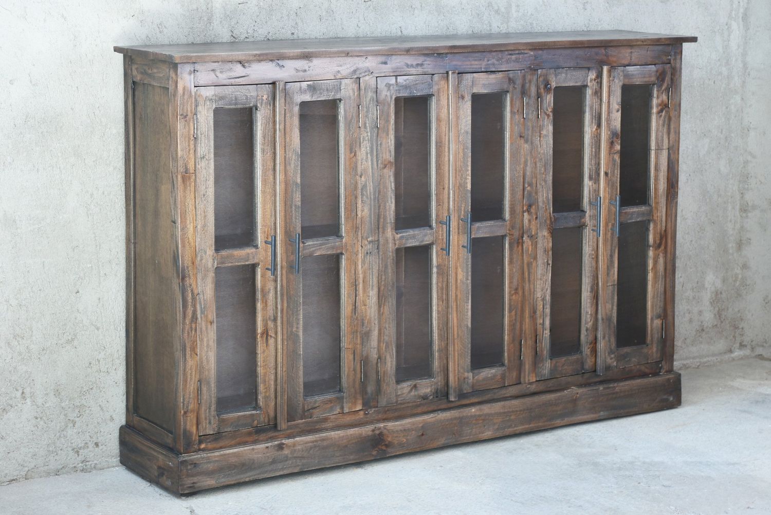 SIDEBOARD