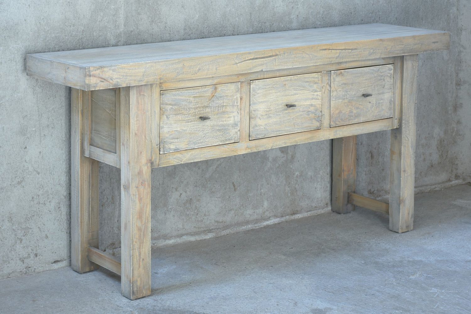CONSOLE TABLE
