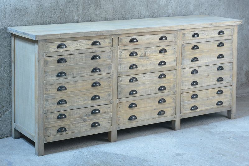 SIDEBOARD