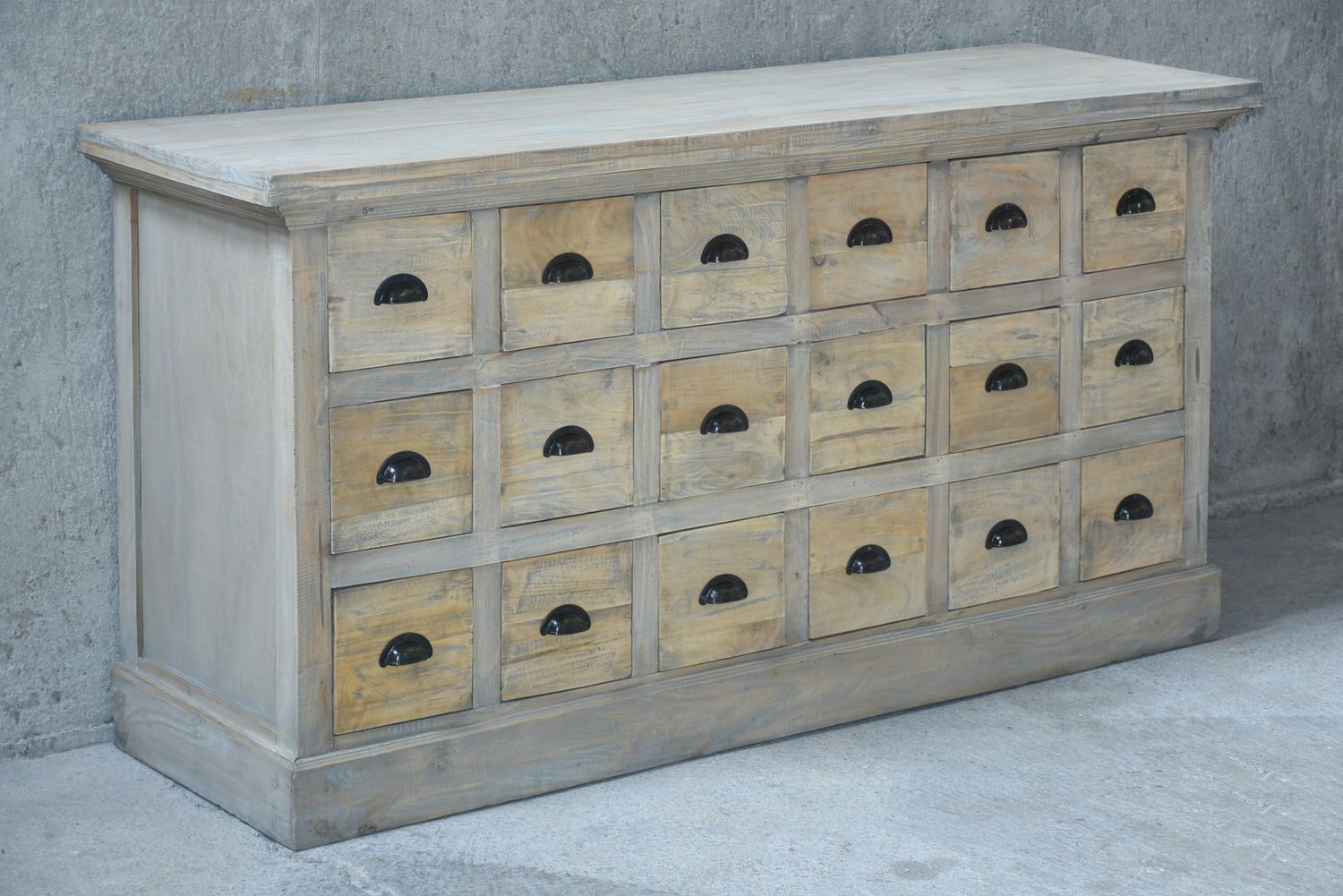 SIDEBOARD