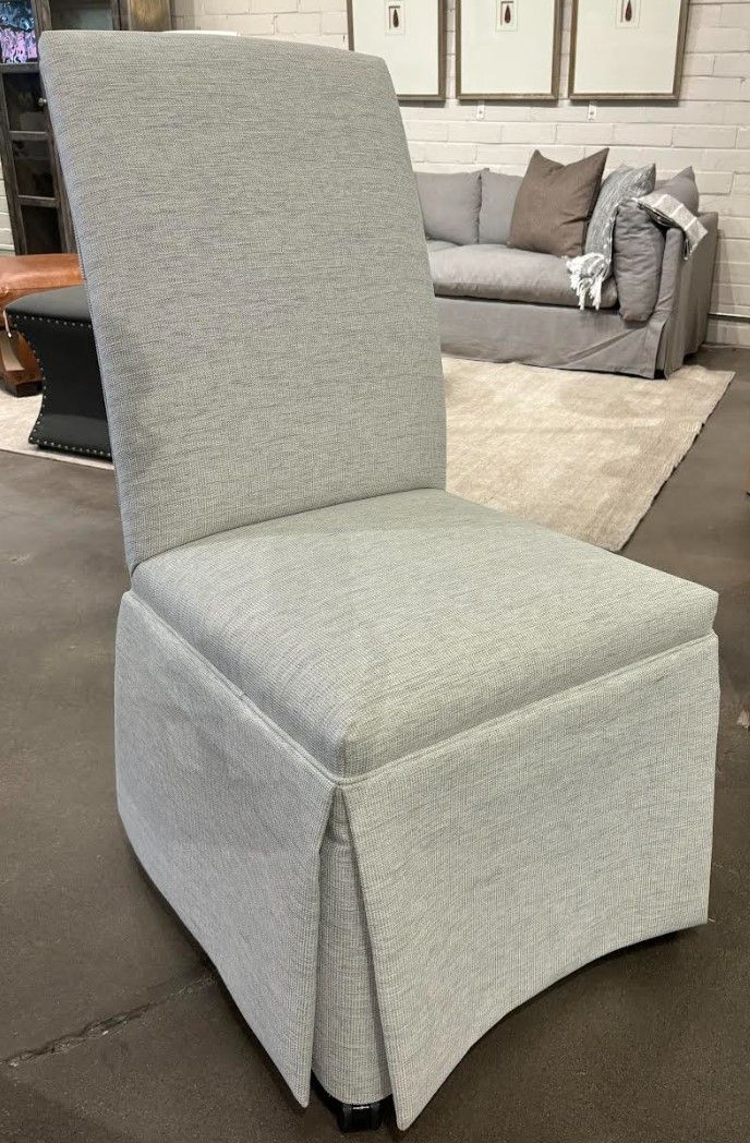DINING CHAIR