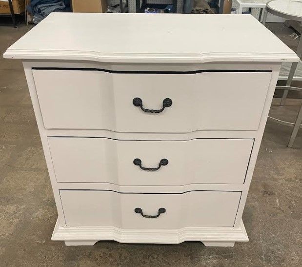 NIGHTSTAND