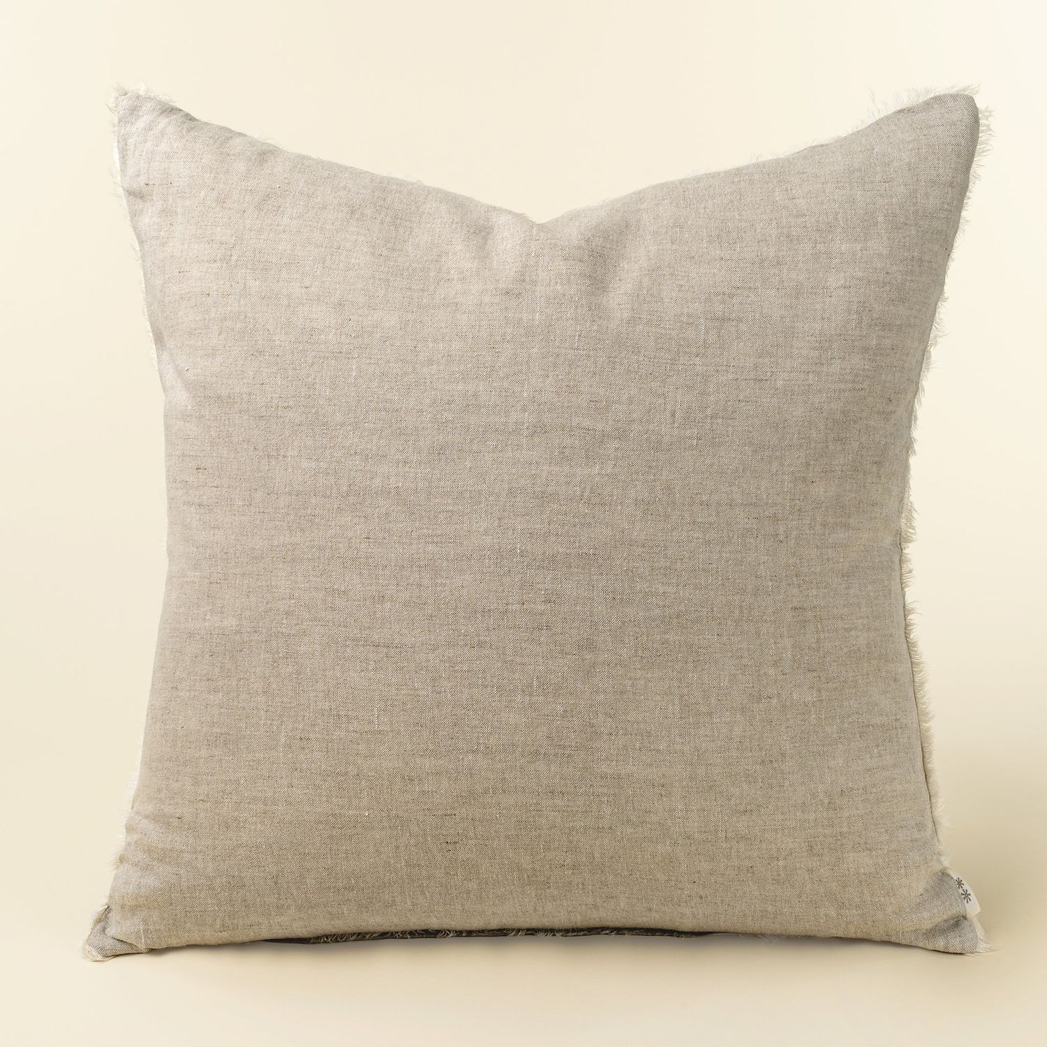 LINA LINEN PILLOW - CHAMBRAY