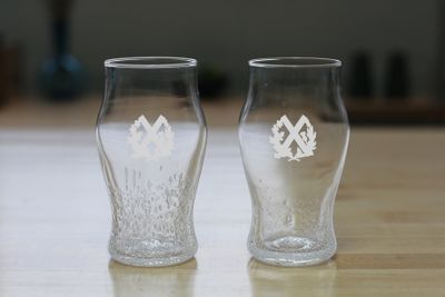 SAC BLOWN GLASS BUBBLES PINT GLASS SINGLE