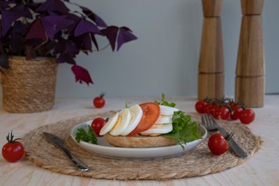 Rundstykke med div pålegg