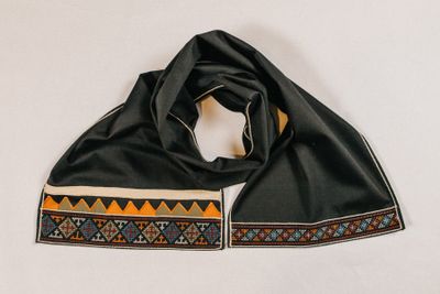 Black Scarf
