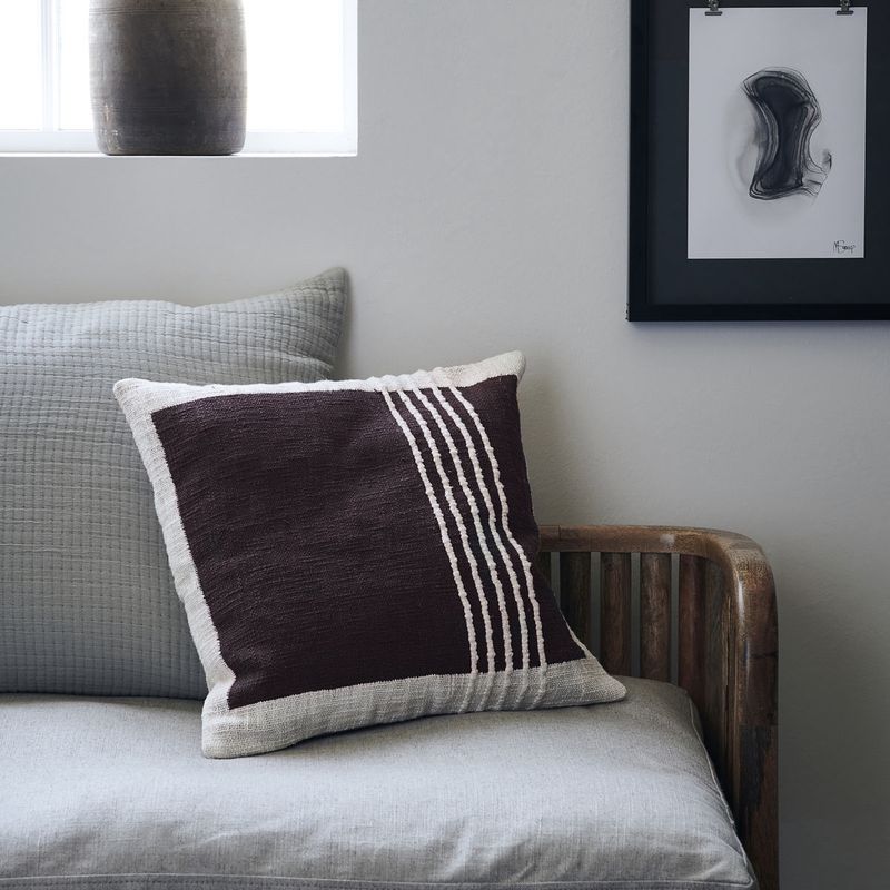 Donskussen met sloop Yarn Brown 50 x 50cm