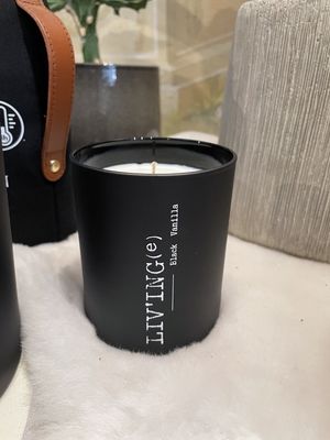 Kaars LIV&#39;ING(e) zwart mat glas M - Black vanilla