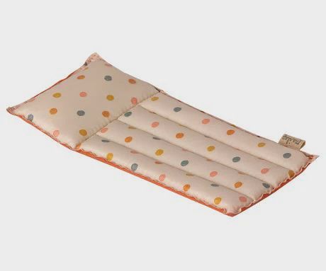 Luchtmatras met stippen