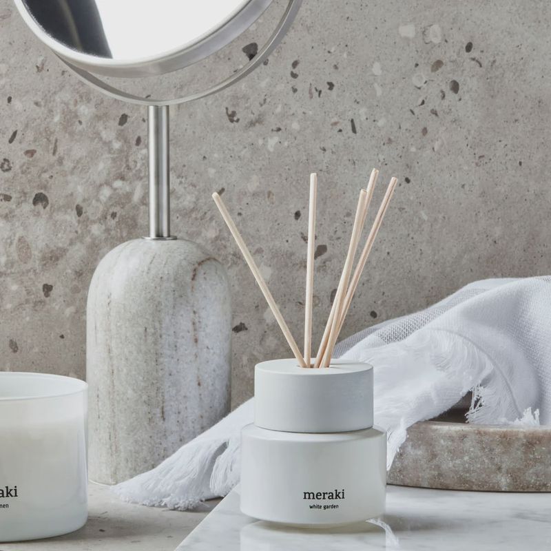 Diffuser, White garden