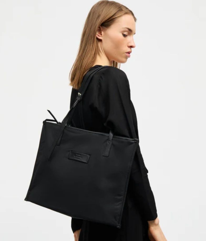 Tian Mowgli Shopper