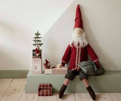 Santa, small
