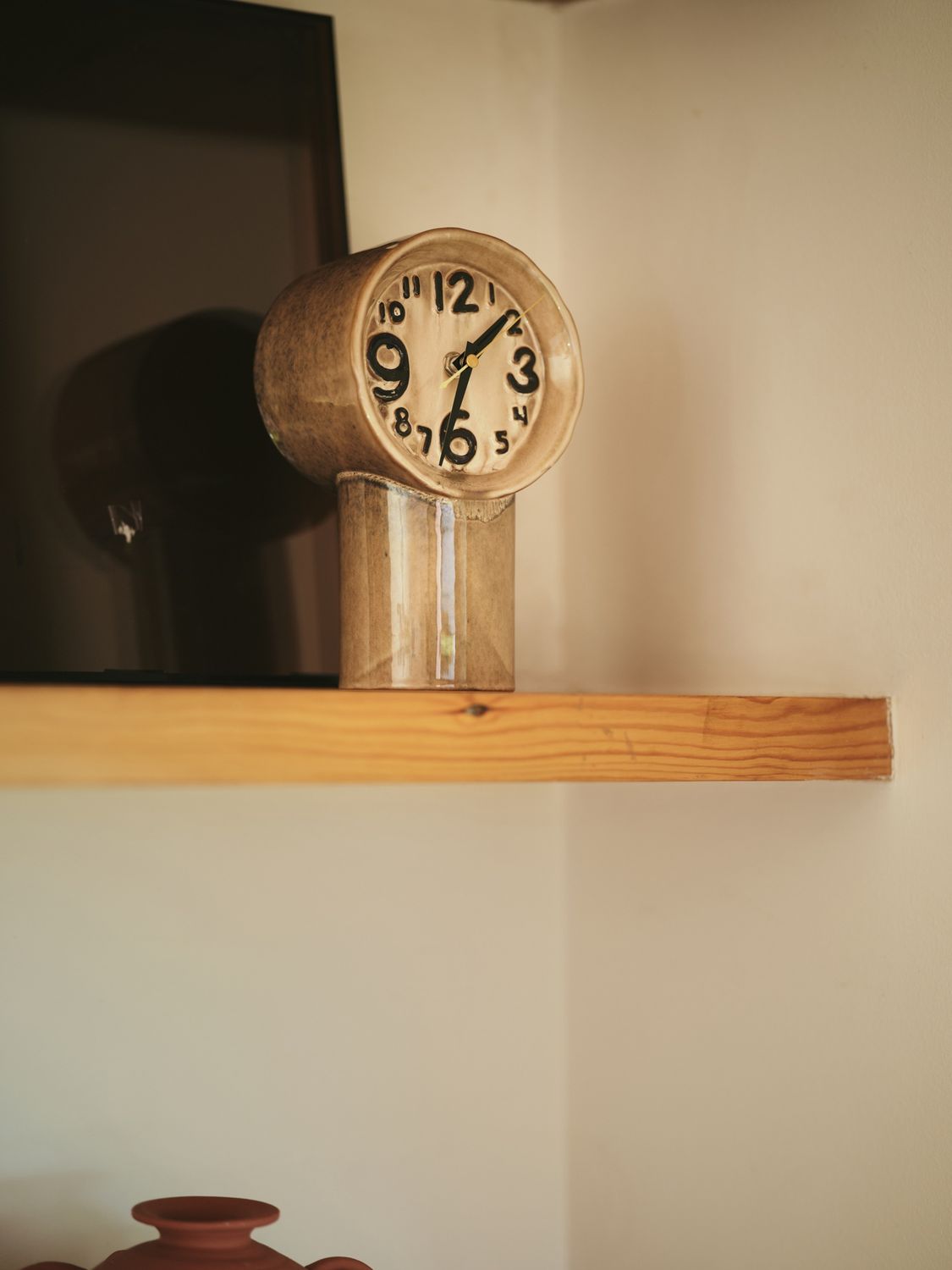 Retro ceramics clock cream