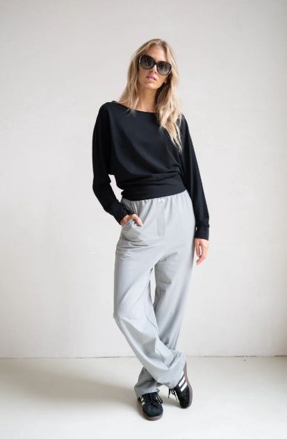 S26 Sweater vlindermouw