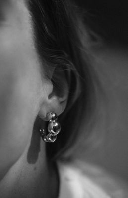 Dot earrings