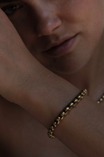 Clasp Bracelet Gold Plated