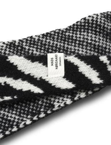 FW26 One Wool Frika Zebra Hooded Scarf