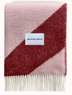 Swirl Blanket Pink Bordeaux