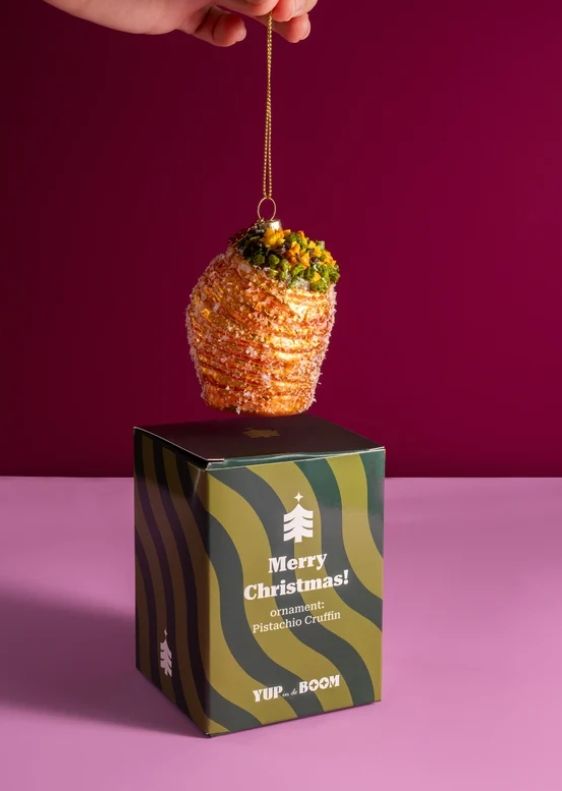Pistache croissant - ornament