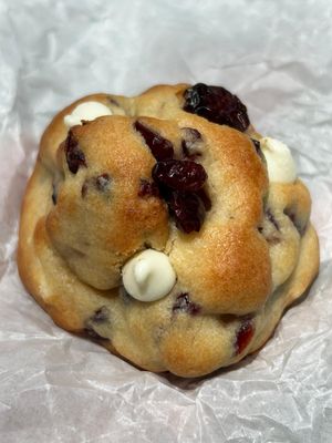 CRANBERRY WHITE CHOCOLATE