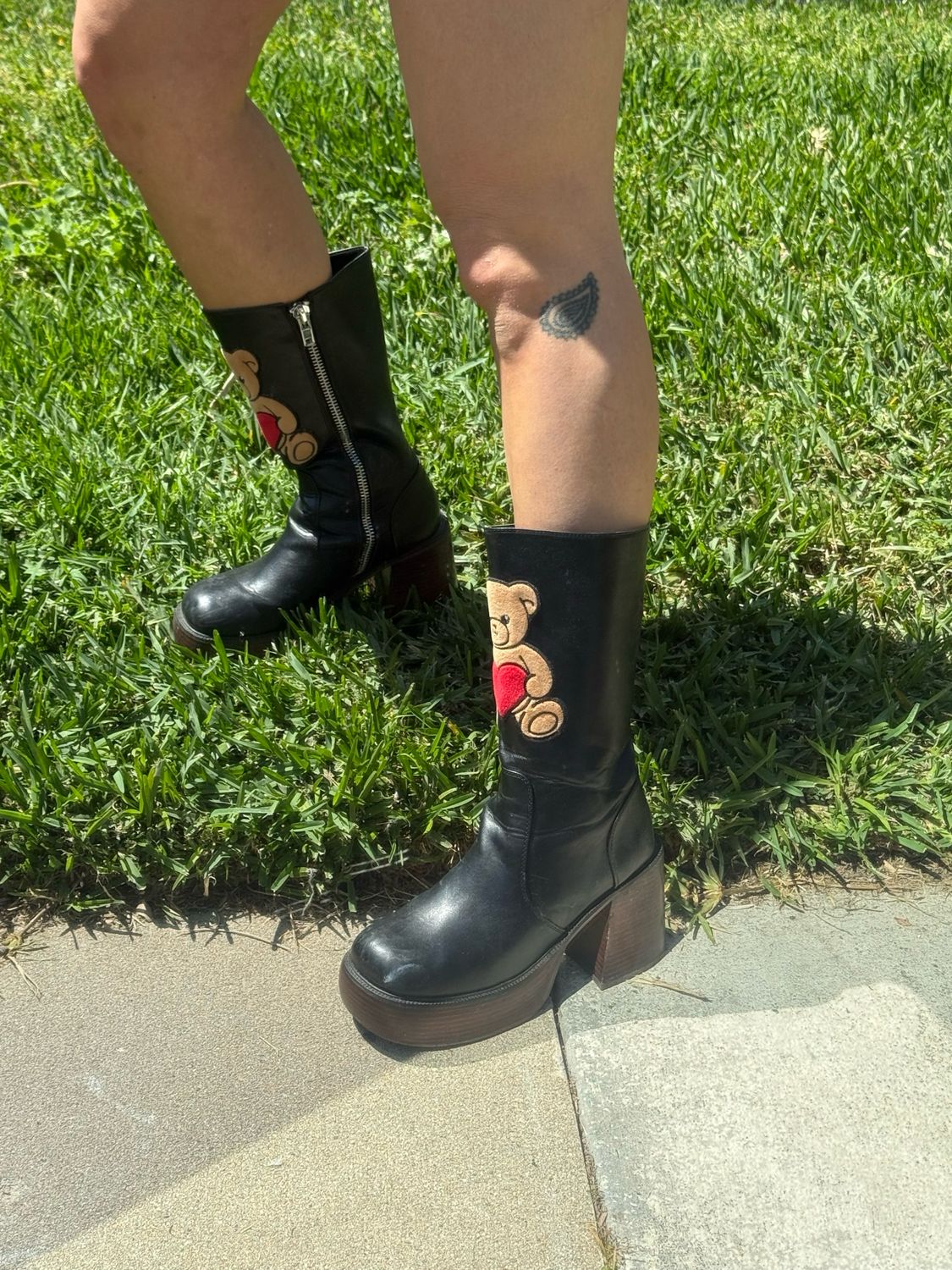 Delia’s teddy bear platforms