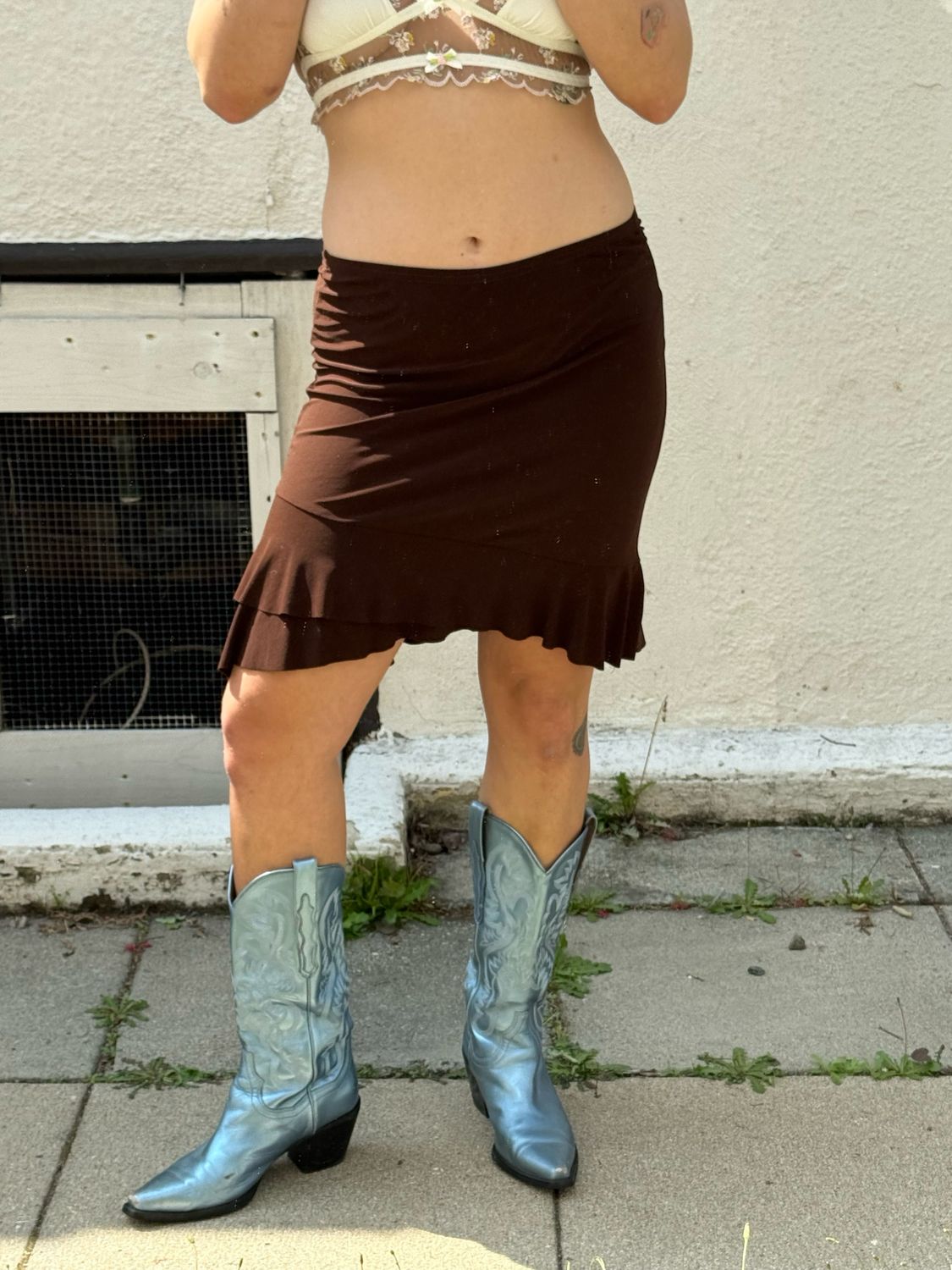 brown stretchy ruffle skirt