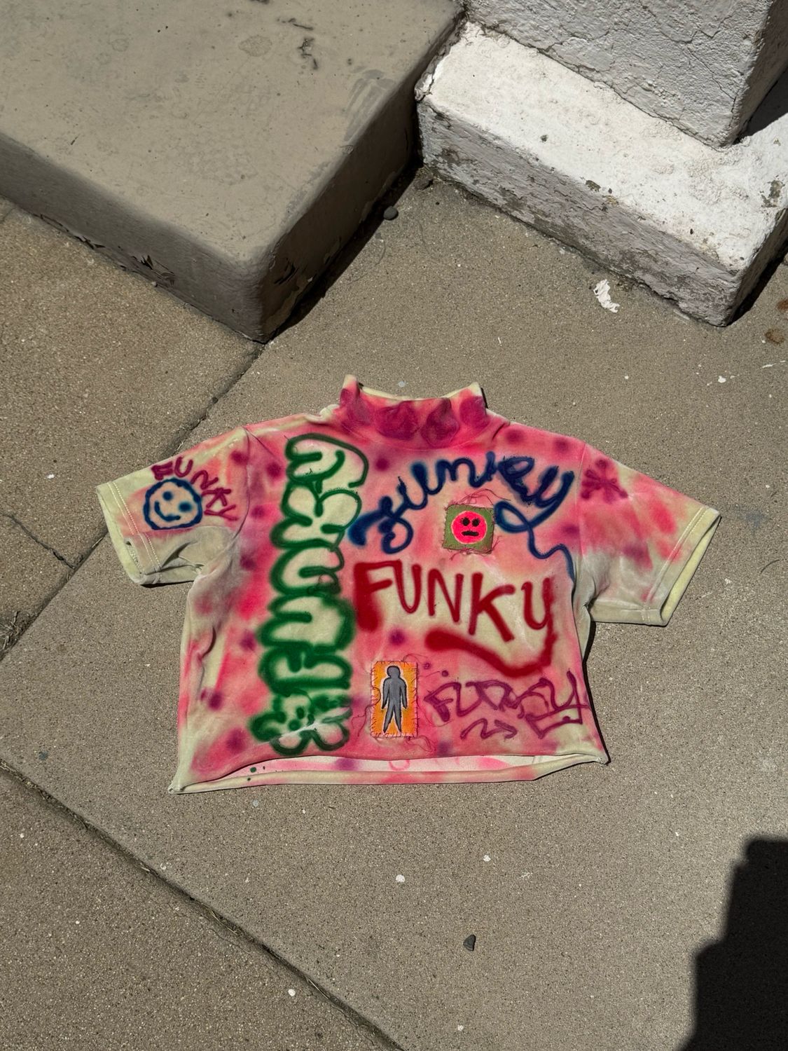 airbrush graffiti velvet mock neck