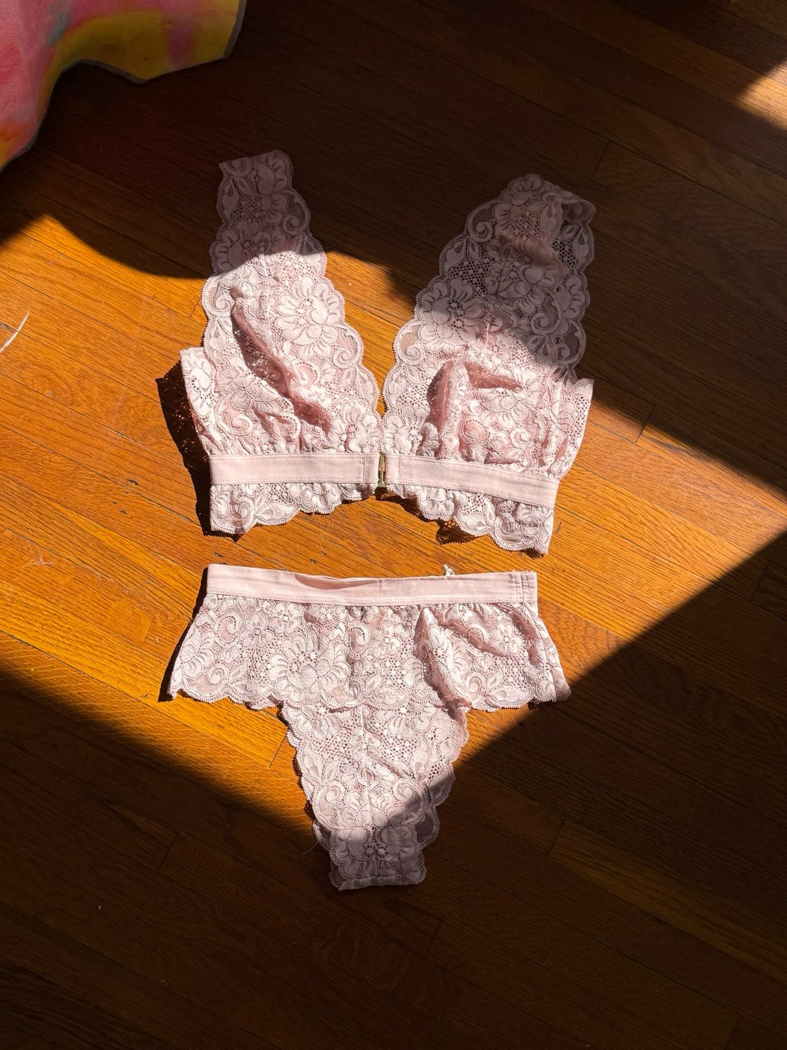 hah stretchy lace two piece