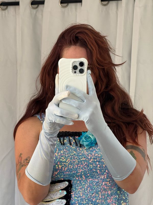 powder blue gloves