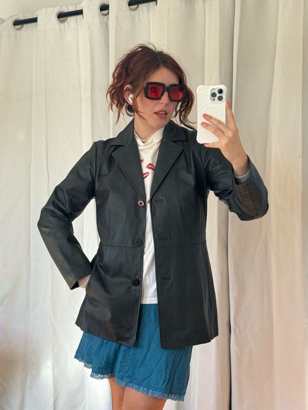 perfect 90’s leather jacket