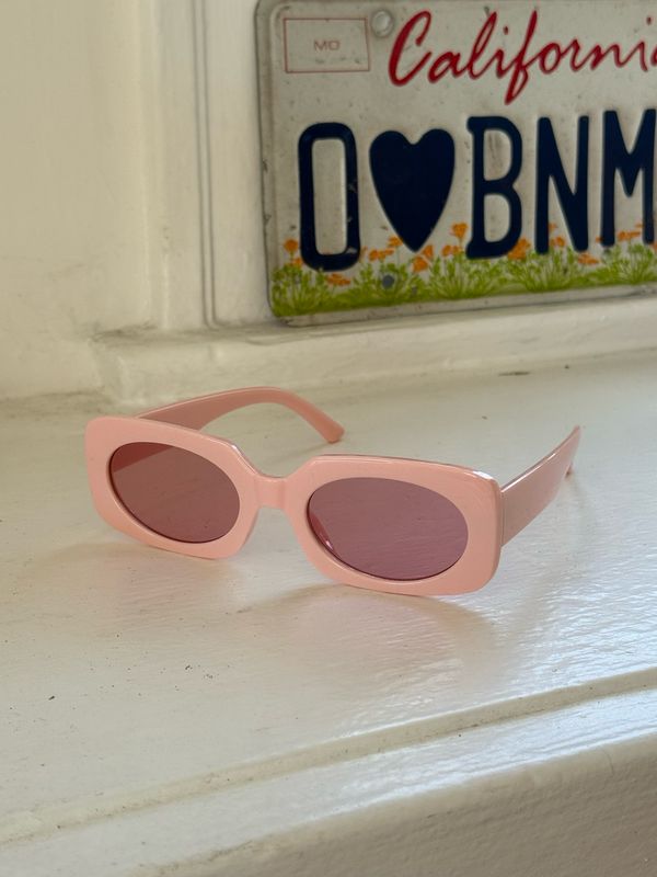 pink sunnies