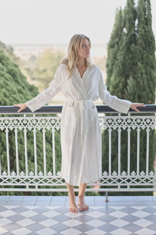 Eadie Linen Robe