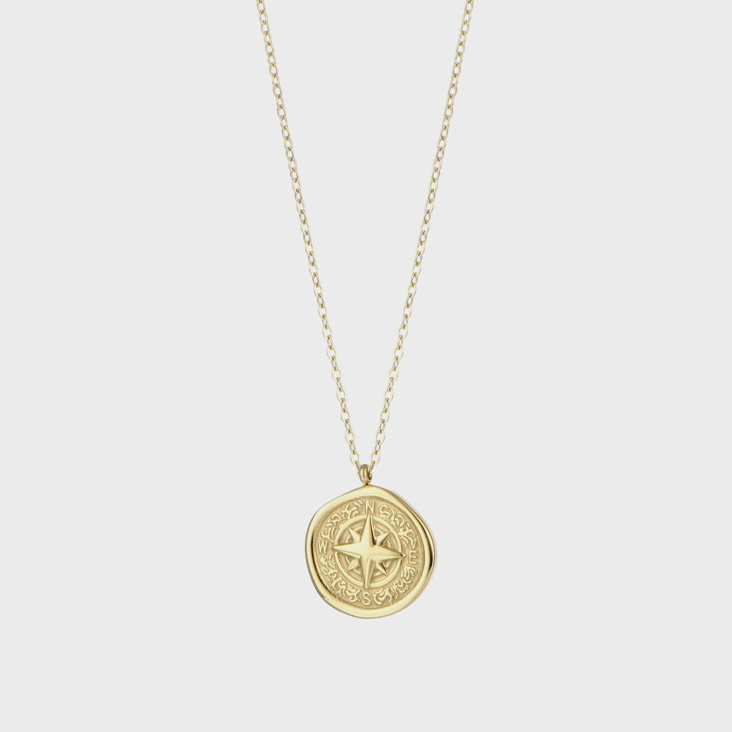 Neve Necklace