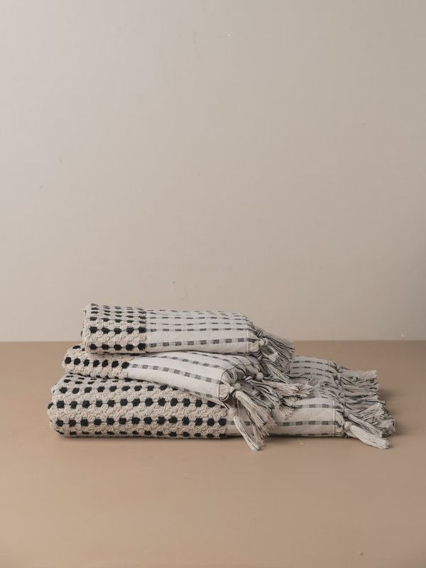 Chickpea Bath Sheet-Stone/Black