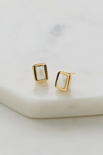 Sierra Stud- Pearl