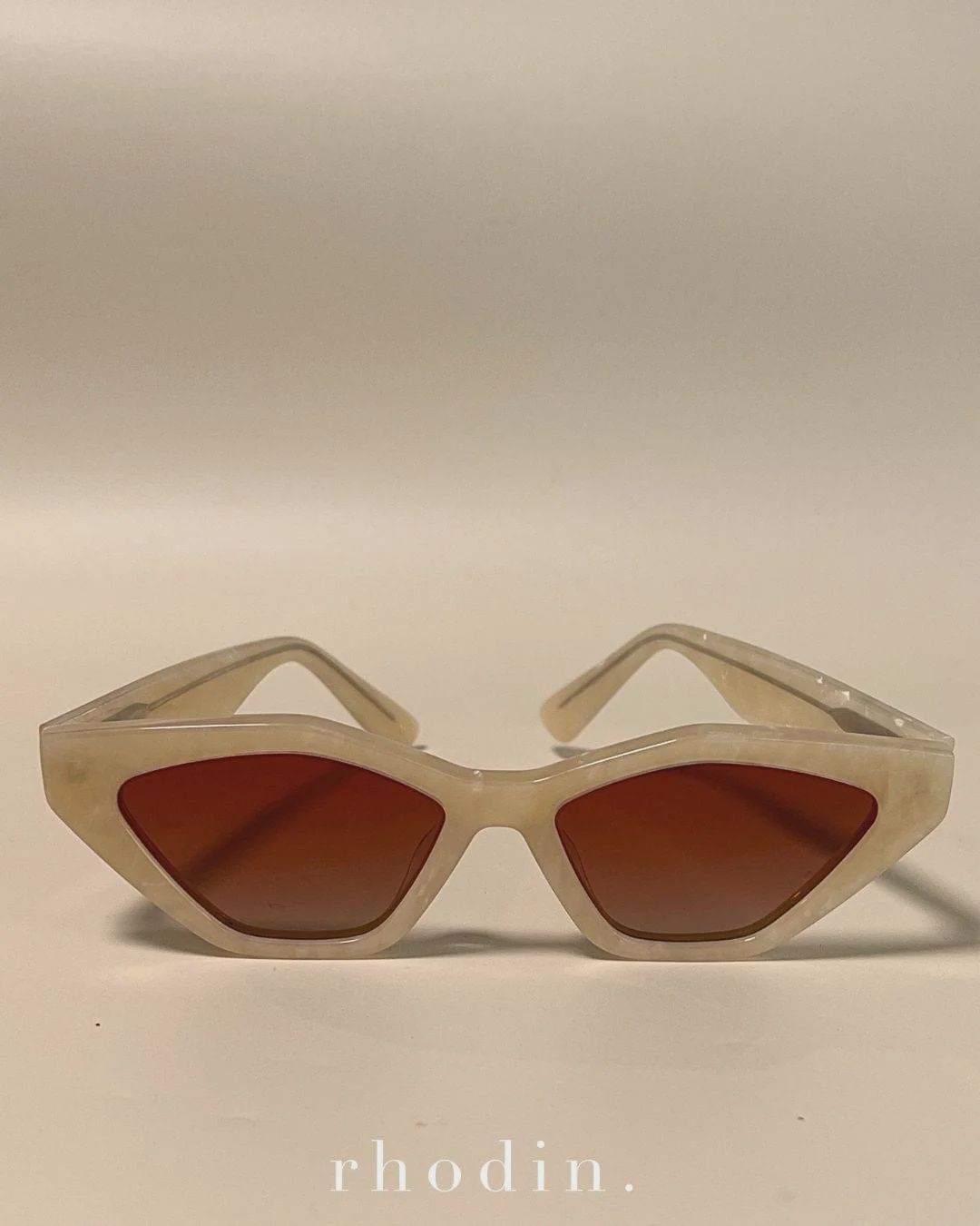 RC periwinkle Cream Sunglasses