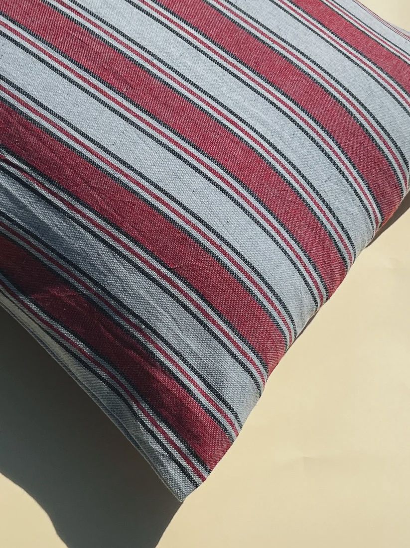 Terra cushion filled