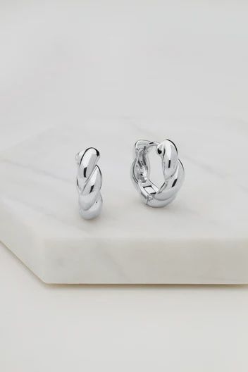 Maya Hoop