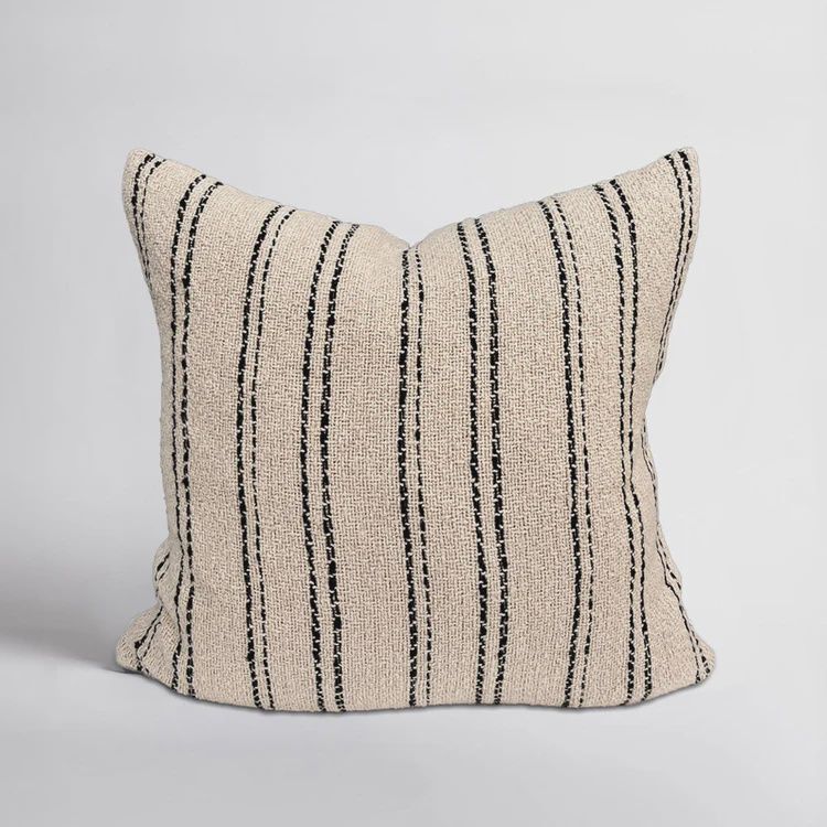 Alba Cushion Black