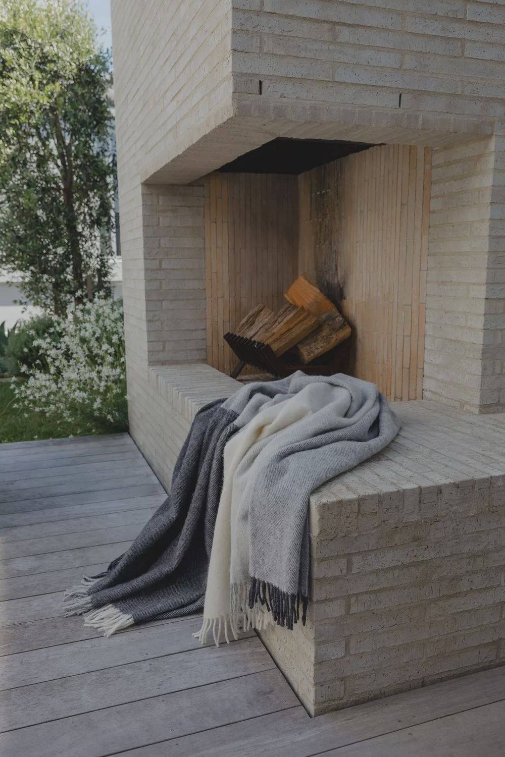 Bayswater Throw Charcoal