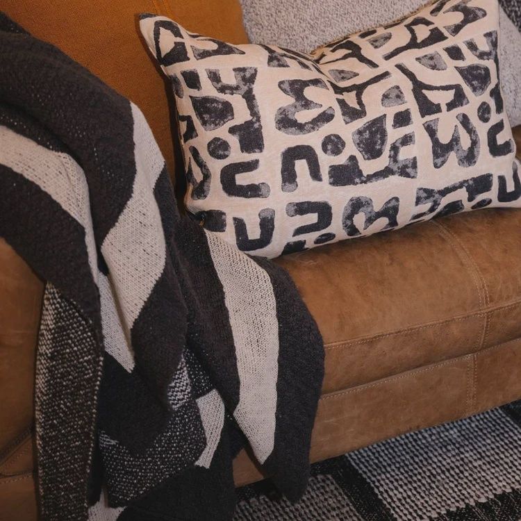 Zen Throw Midnight/White