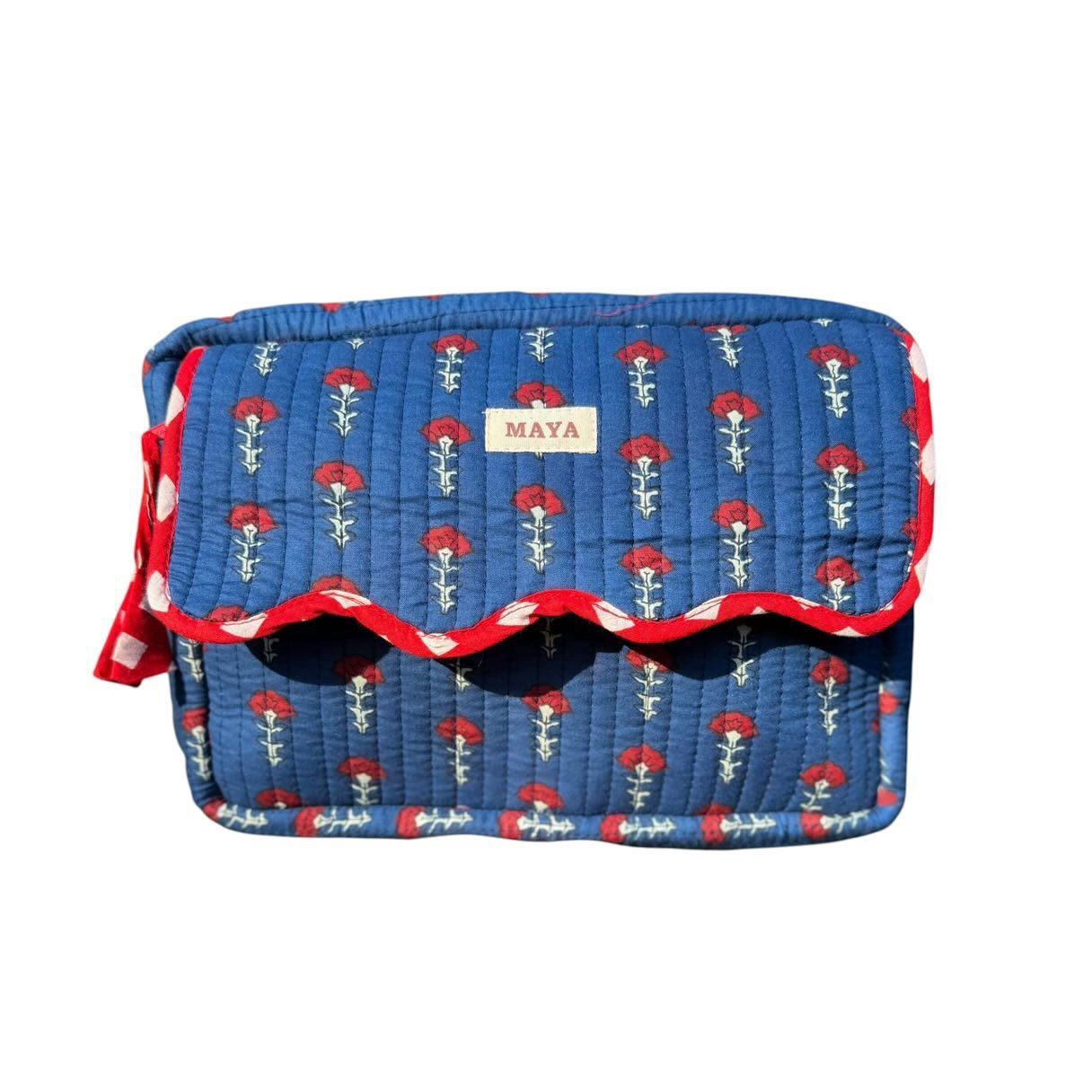 Wavy Blue/Red Toiletry