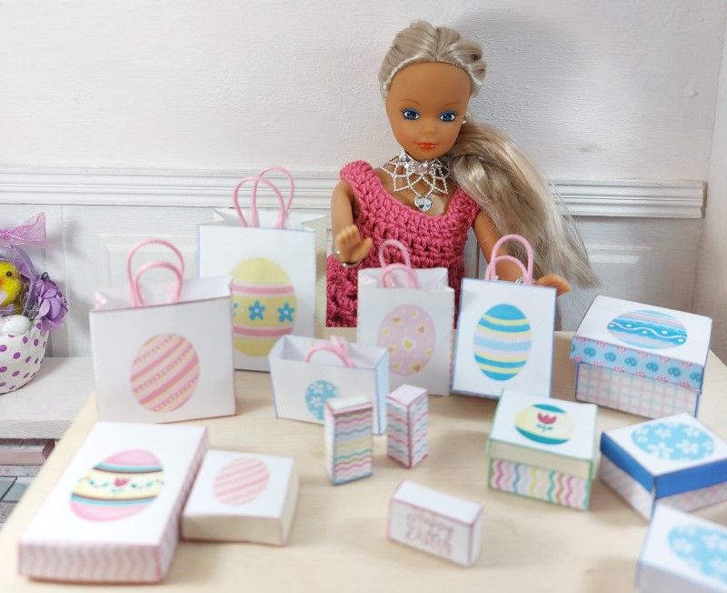 Muñecas 1:6 .Barbie. Conjunto cajas regalo PASCUA