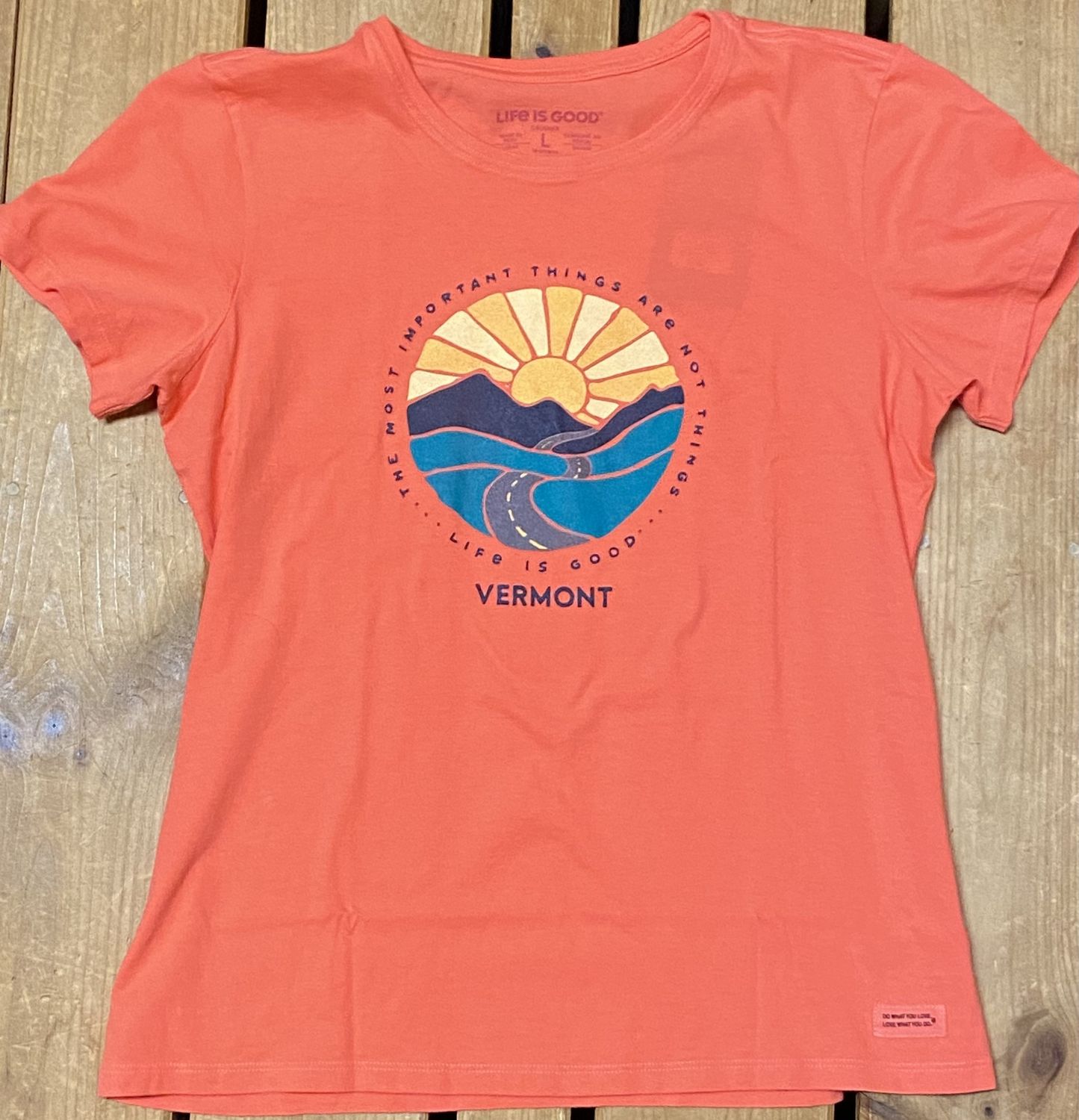 23 LIG VT SS W CRUSHER TEE CIRCLE VISTA