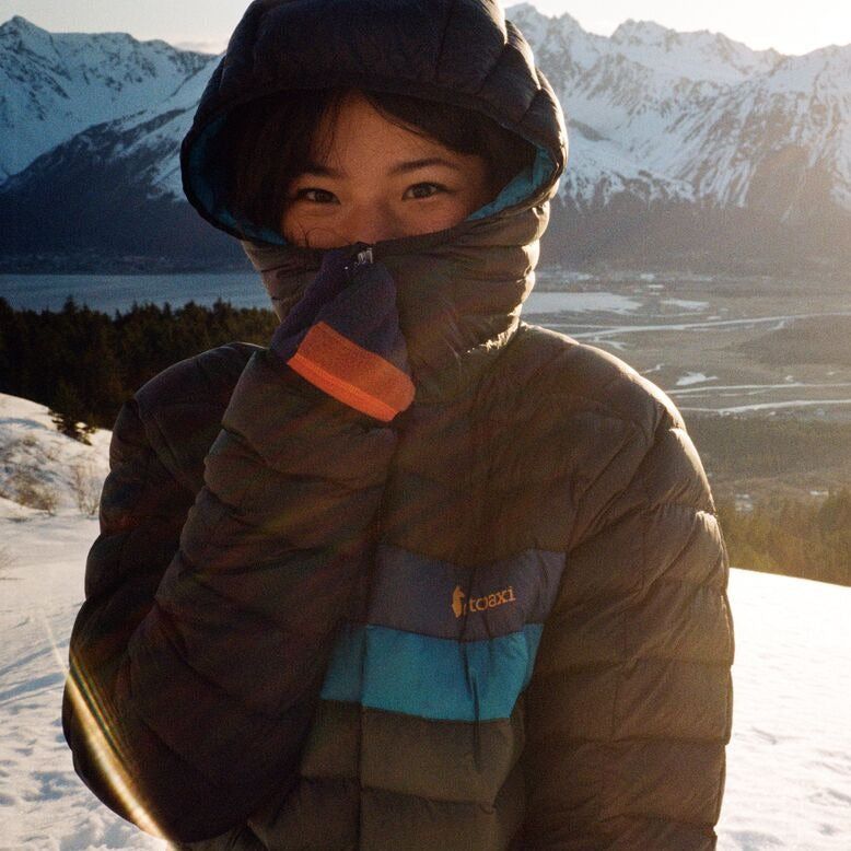 27 Cotopaxi Teca Fleece Gloves