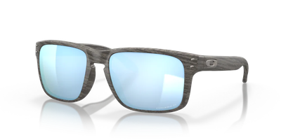Oakley M HOLBROOK