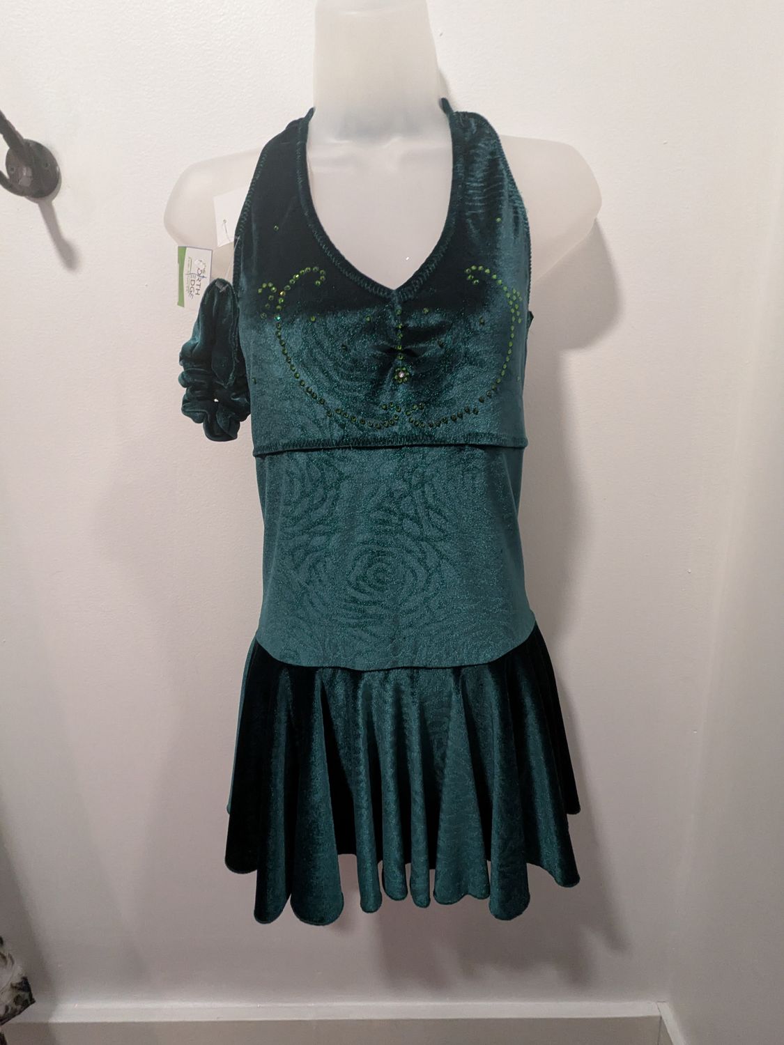 Linda's Dresses Medium , Color: Emerald Green Velvet