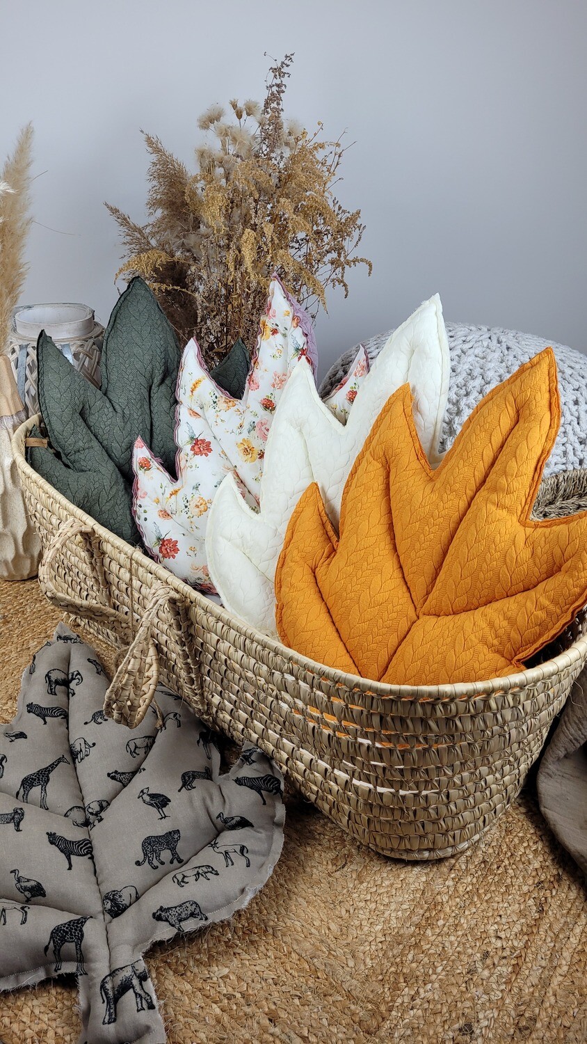 Blattkissen verschiedene Farben