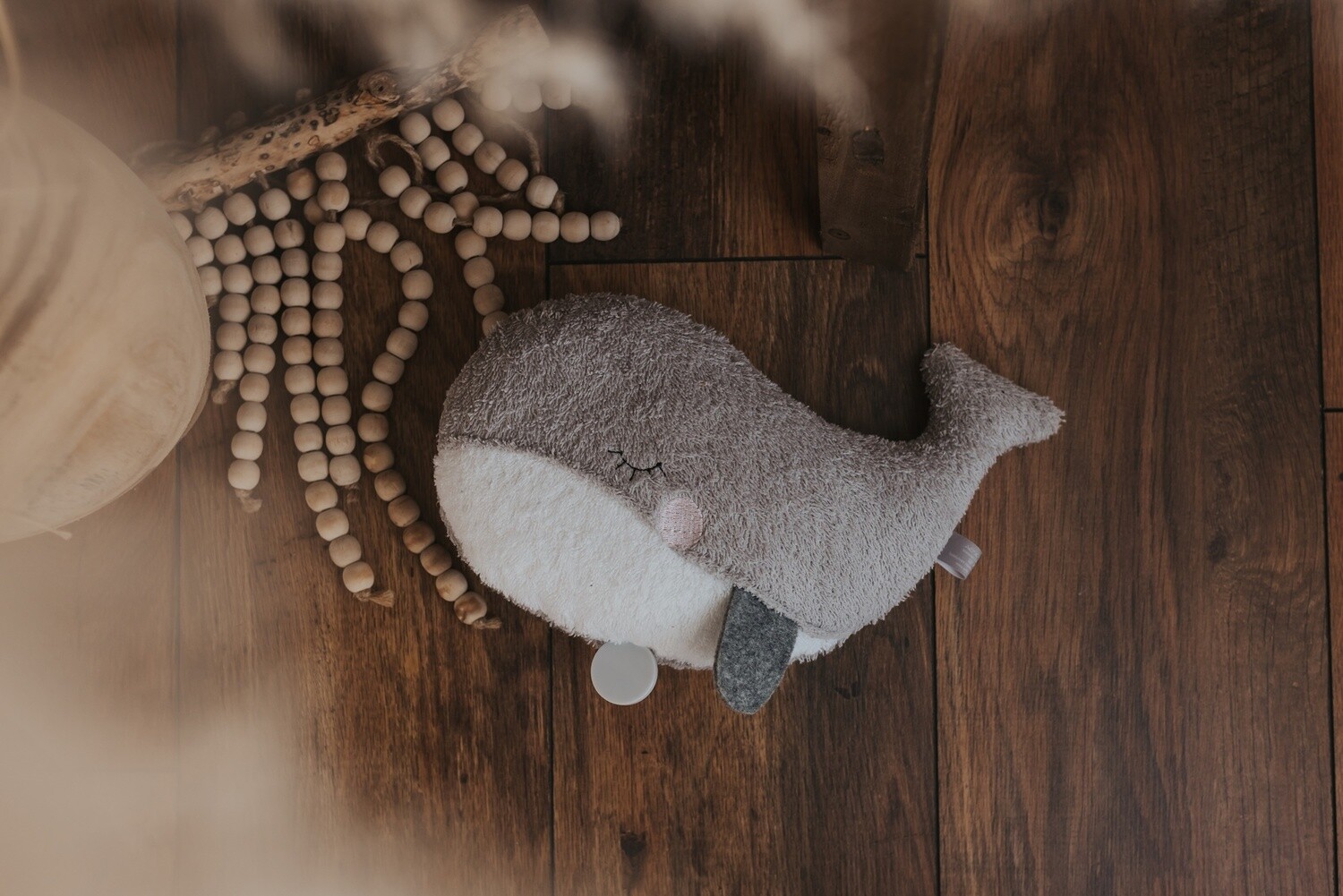 Kuscheltier Wal (grau) auch Spieluhr personalisierbar