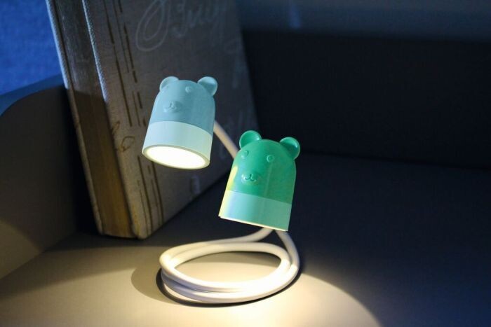 Moses Flexi-Leselicht Bunte Tierfreunde blau oder violett